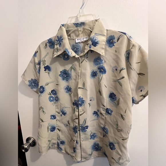 Yellow/ grey blue floral button up - Picture 2 of 2